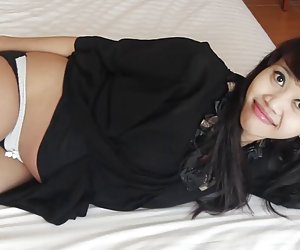 एशियन गर्भवती लडकी गैंगबैंग